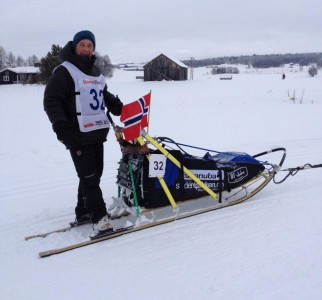 404810_405671719529077_422472540_n